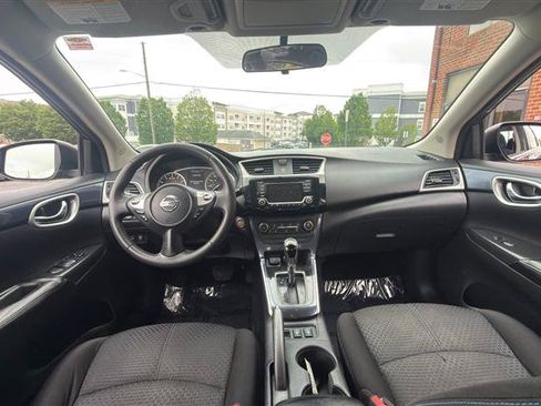 Used 2017 Nissan Sentra SR FWD image 24