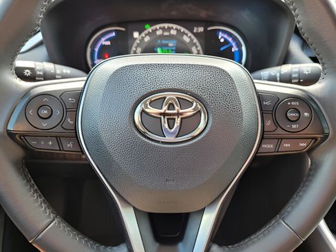 Certified 2023 Toyota RAV4 XLE Premium image 34