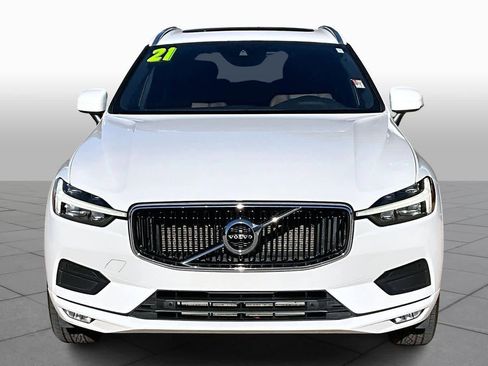 Used 2021 Volvo XC60 T5 Momentum image 4