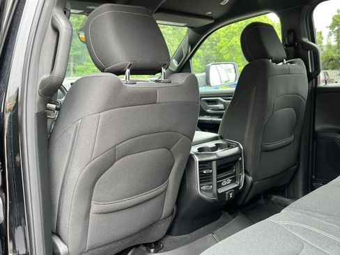 Used 2019 RAM 1500 Big Horn AWD/4WD image 35