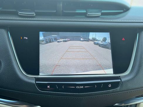 Used 2018 Cadillac XT5 AWD image 26