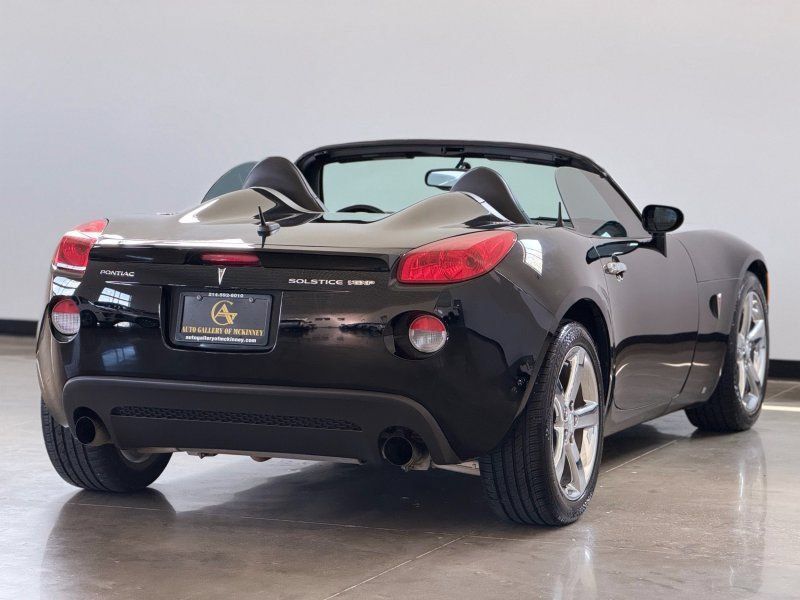 Used 2008 Pontiac Solstice GXP w/ Premium Package RWD image 9