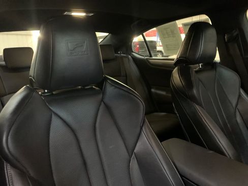 Used 2022 Lexus ES 300h F Sport image 18