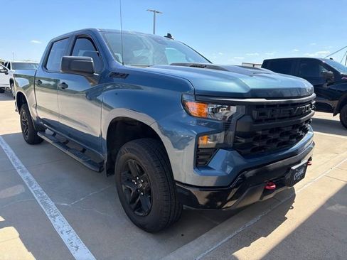 Used 2024 Chevrolet Silverado 1500 Custom Trail Boss w/ LPO, Dark Essentials Package AWD/4WD image 1