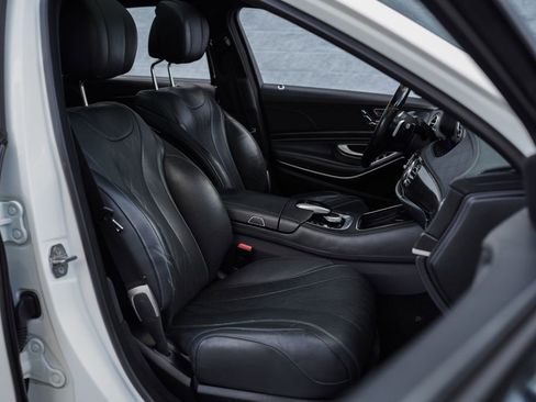Used 2018 Mercedes-Benz S 560 Sedan w/ AMG Line Exterior image 24