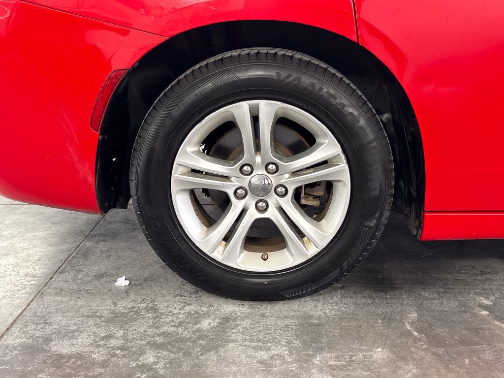 Used 2022 Dodge Charger SXT RWD image 30