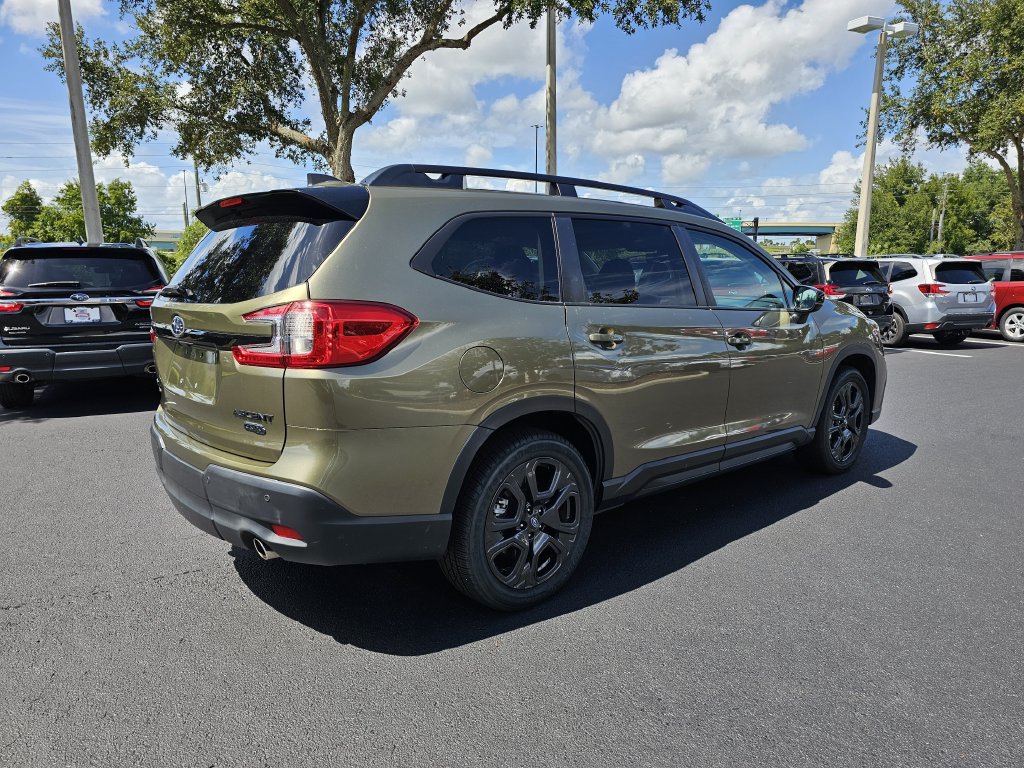 Used 2024 Subaru Ascent Onyx Edition AWD/4WD image 3