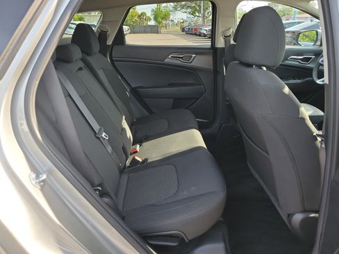 Certified 2024 Kia Sportage LX AWD/4WD image 12
