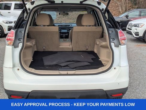 Used 2016 Nissan Rogue SV w/ SV Premium Package image 6