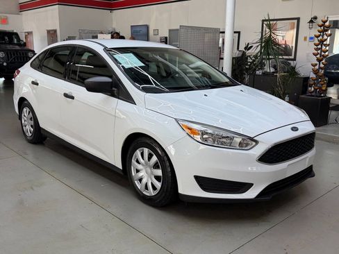 Used 2016 Ford Focus S FWD image 2