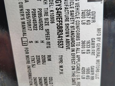 Used 2011 Cadillac Escalade ESV Luxury image 32