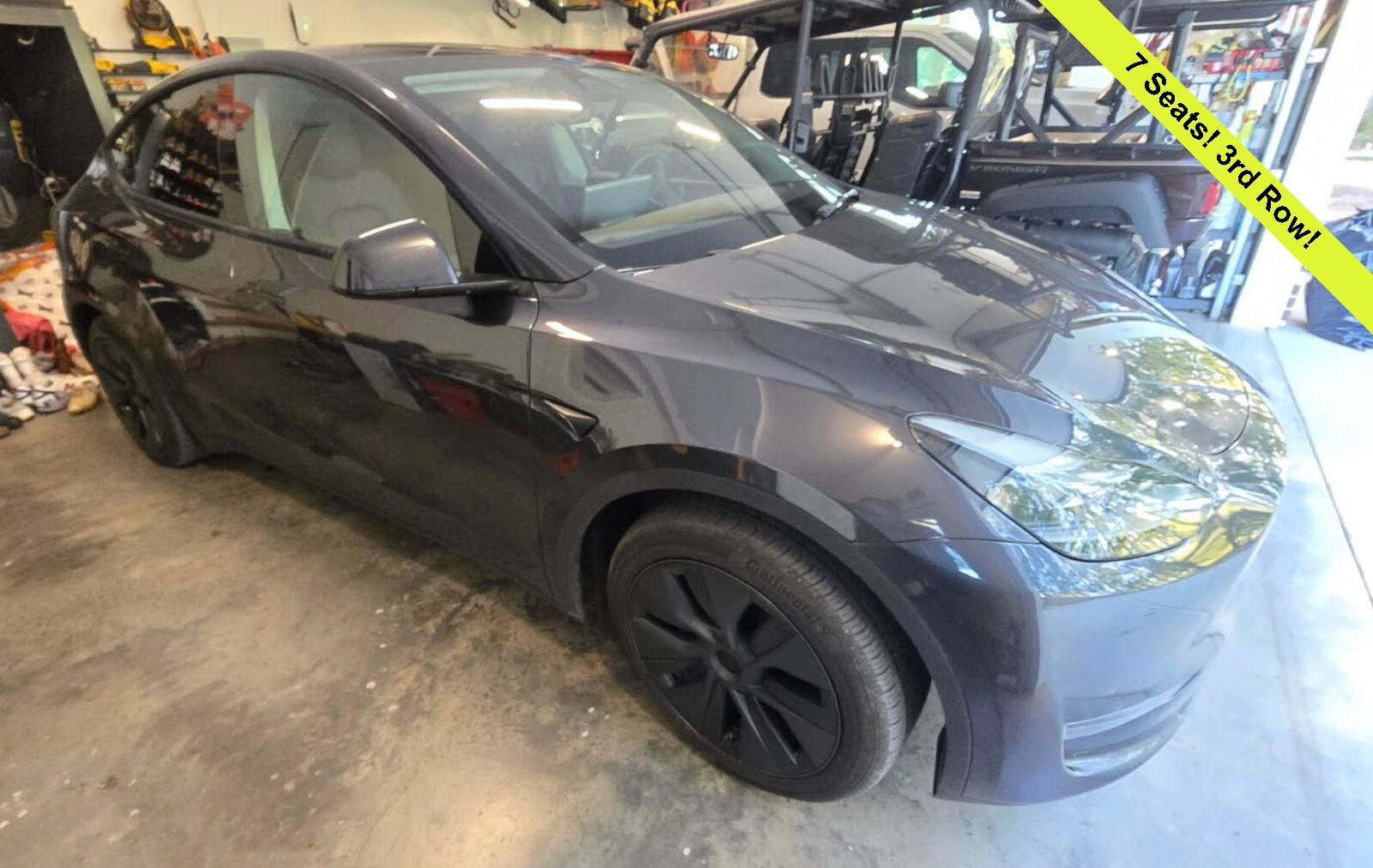 Used 2024 Tesla Model Y Long Range AWD/4WD image 2