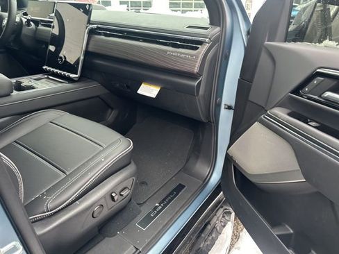 New 2025 GMC Sierra EV Denali image 22