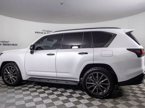 Used 2023 Lexus LX 600 4WD w/ Appearance Package image 14
