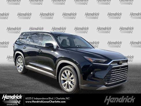 Used 2025 Toyota Grand Highlander AWD image 1