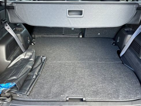 Used 2025 Mitsubishi Outlander 4WD Plug-In Hybrid image 15