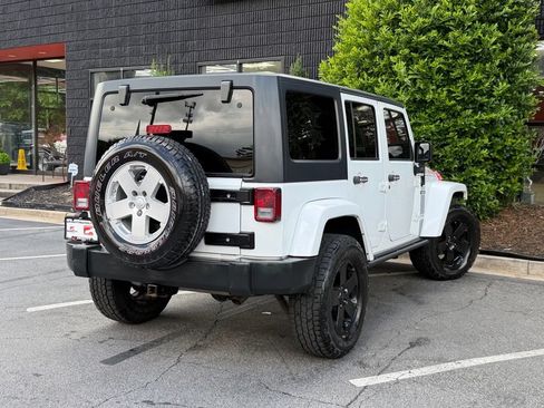 Used 2018 Jeep Wrangler Unlimited Sport AWD/4WD image 12
