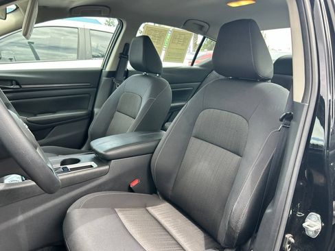 Certified 2025 Nissan Altima 2.5 S FWD image 21