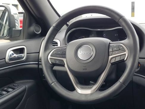 Used 2019 Jeep Grand Cherokee Limited AWD/4WD image 28
