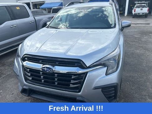 Used 2023 Subaru Ascent Premium w/ Convenience Package AWD/4WD image 4