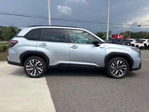 New 2026 Subaru Forester Touring AWD/4WD image 4
