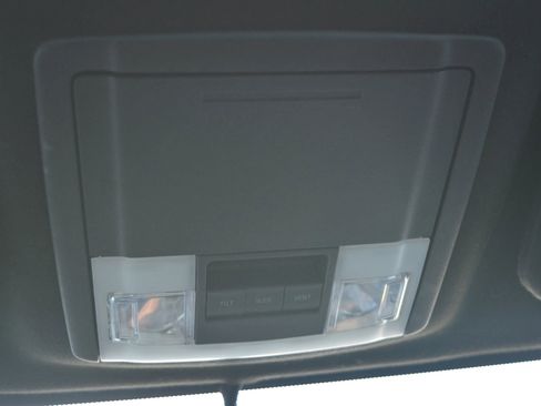 Used 2016 Ford Expedition Limited image 31