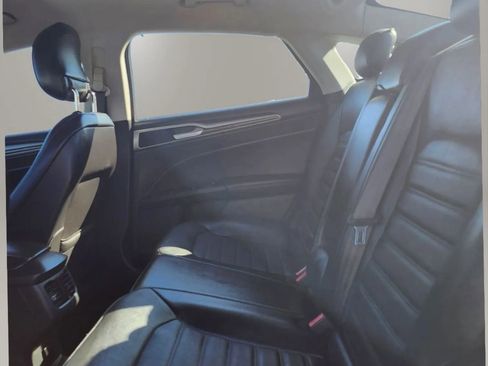 Used 2014 Ford Fusion SE w/ Equipment Group 202A image 15