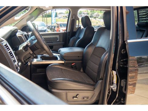 Used 2018 RAM 2500 Big Horn AWD/4WD image 11
