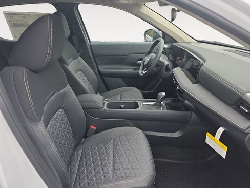 New 2026 Nissan Kicks SV w/ SV Premium Package image 15