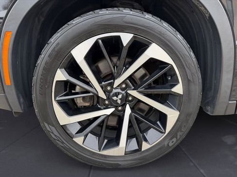 Used 2022 Mitsubishi Outlander SE image 10