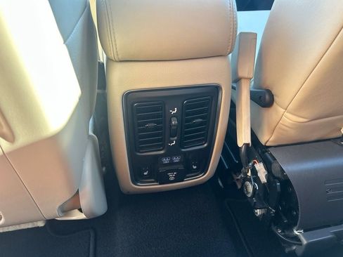 Used 2020 Dodge Durango Citadel w/ Technology Group AWD/4WD image 22