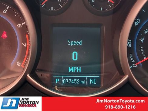 Used 2012 Chevrolet Cruze LT image 18