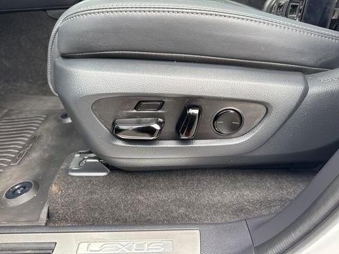 Used 2025 Lexus GX 550 w/ Cold Area Package AWD/4WD image 26
