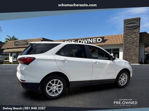 Used 2024 Chevrolet Equinox LS w/ LS Convenience Package FWD image 7