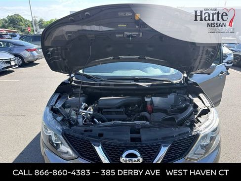 Used 2017 Nissan Rogue Sport SV w/ SV Premium Package AWD/4WD image 27