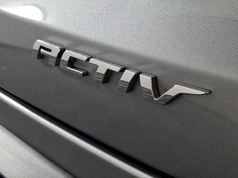 Used 2025 Chevrolet Trax ACTIV FWD image 30