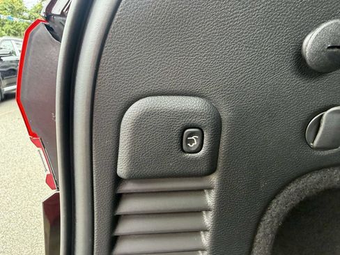 Used 2020 Jeep Grand Cherokee Limited AWD/4WD image 11