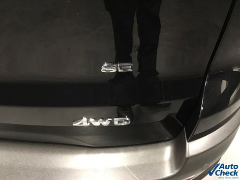 Used 2019 Ford EcoSport SE image 15