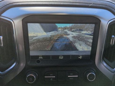 Used 2021 Chevrolet Silverado 1500 LT Trail Boss w/ Convenience Package II AWD/4WD image 16