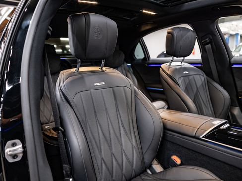 Used 2024 Mercedes-Benz S 63 AMG S image 12