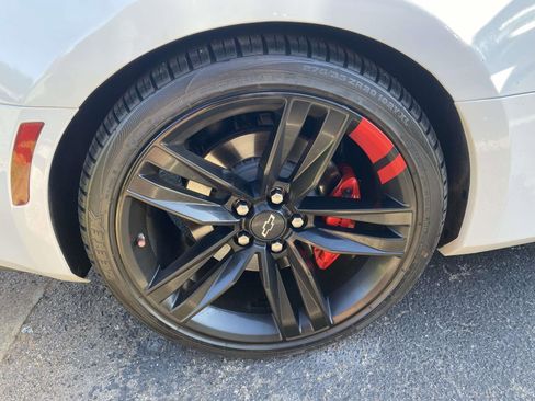 Used 2022 Chevrolet Camaro SS w/ Redline Edition RWD image 10