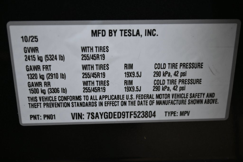 Used 2026 Tesla Model Y Long Range RWD image 35