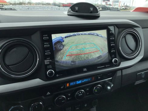 Used 2020 Toyota Tacoma 4x4 Double Cab image 20