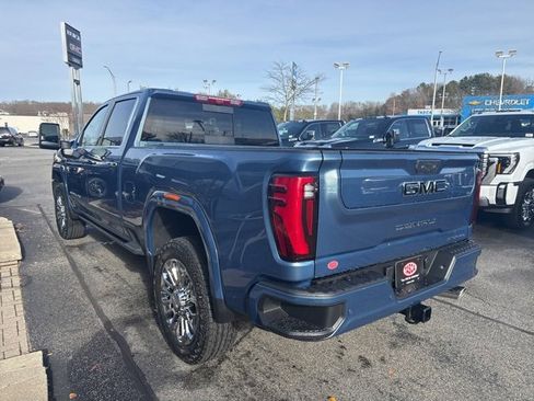 New 2026 GMC Sierra 2500 Denali w/ Denali Reserve Package image 7