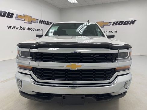Used 2018 Chevrolet Silverado 1500 LT w/ All Star Edition image 2
