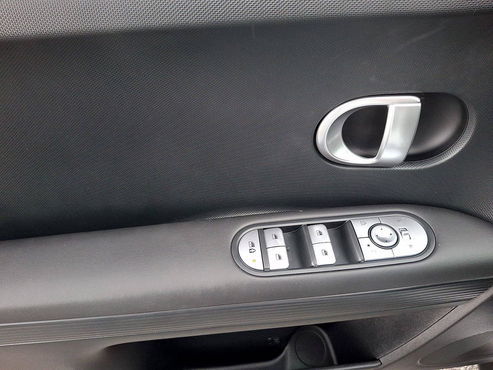 Used 2024 Hyundai Ioniq 5 SEL AWD/4WD image 13