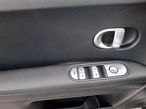 Used 2024 Hyundai Ioniq 5 SEL AWD/4WD image 13