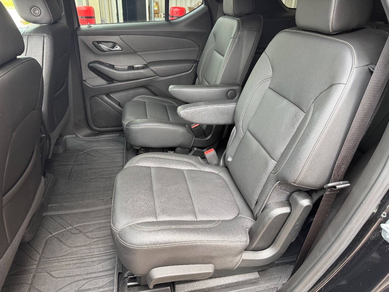 Used 2023 Chevrolet Traverse LT AWD/4WD image 17