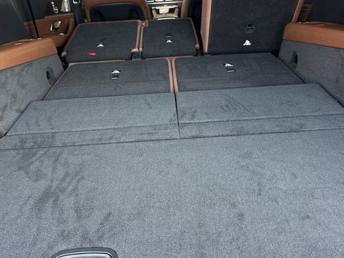 New 2026 Mercedes-Benz GLS 450 4MATIC image 36