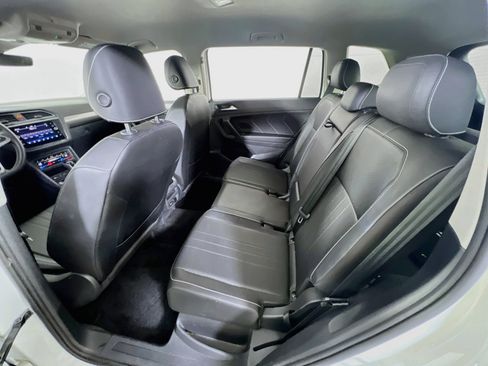 Used 2023 Volkswagen Tiguan SE AWD/4WD image 23